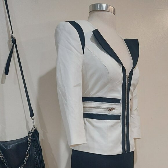 💥SHOWSTOPPER💥VTG Bebe Zipper Detaile Blazer in Brigth White & Black - Picture 4 of 16